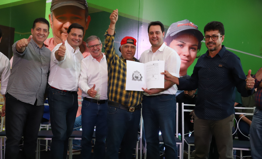 Governador confirma investimentos de R$ 3,3 milhões para ações em Curiúva