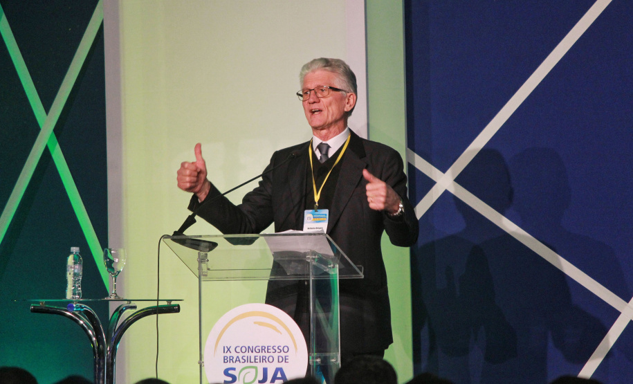 Em congresso, Ortigara defende sustentabilidade e tecnologia na produção de soja