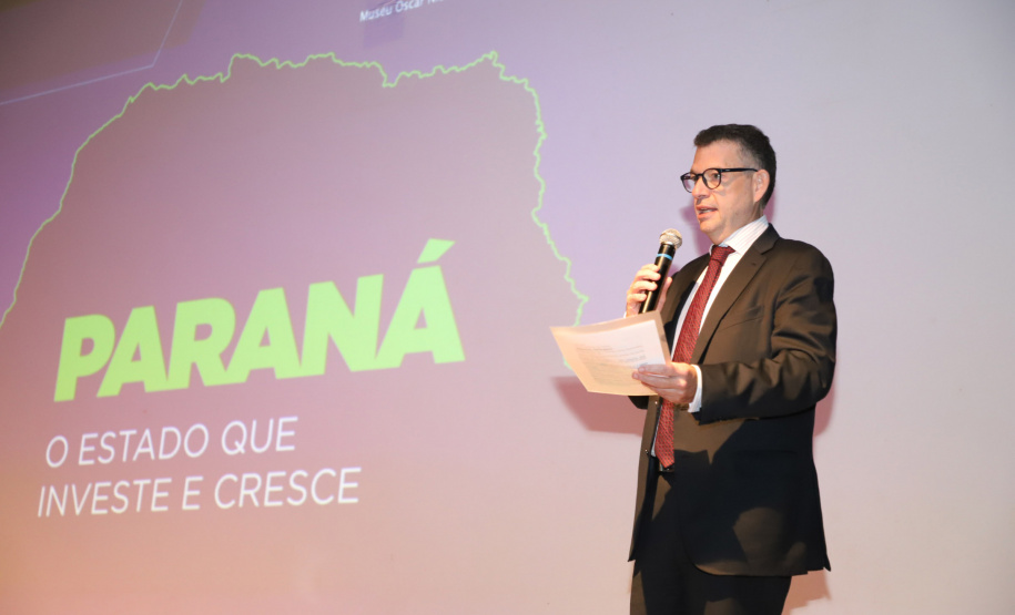 Governador Carlos Massa Ratinho Junior participa de evento da Invest Paraná no Museu Oscar Niemeyer, em Curitiba - Curitiba, 17/05/2022 -