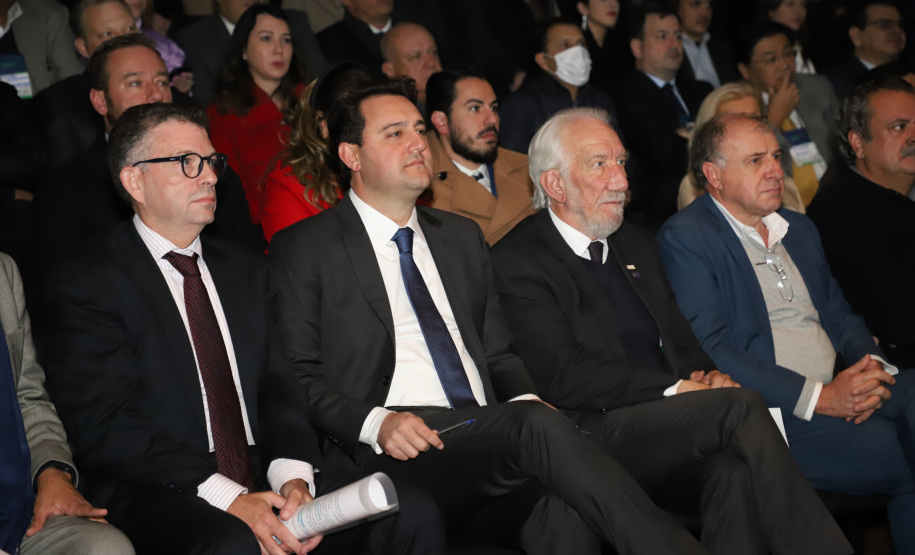 Governador Carlos Massa Ratinho Junior participa de evento da Invest Paraná no Museu Oscar Niemeyer, em Curitiba - Curitiba, 17/05/2022 -