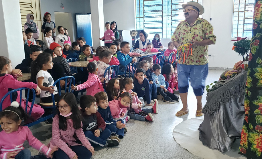 Espetáculo teatral “O Velho, o Burro e o Manguezal” faz duas últimas apresentações semana que vem