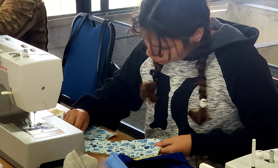 Portos do Paraná leva capacitação para moradoras da ilha de Piaçaguera