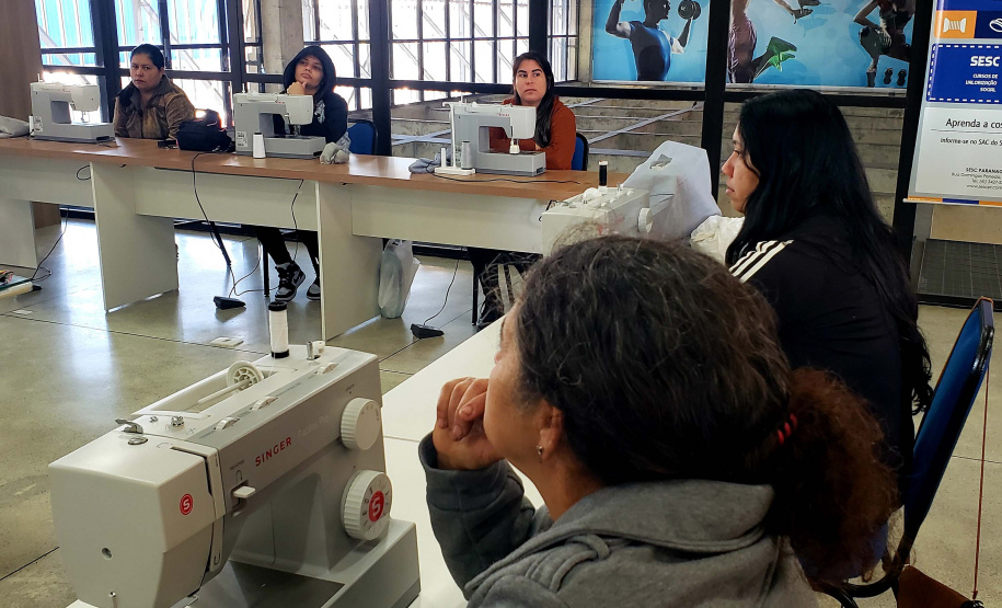 Portos do Paraná leva capacitação para moradoras da ilha de Piaçaguera