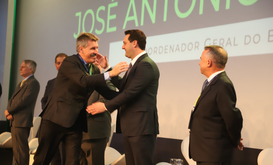 Governador destaca papel do setor de seguros na economia do Estado