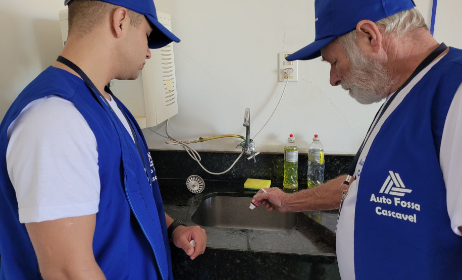 Sanepar faz vistoria técnica em ligações de esgoto em Cascavel