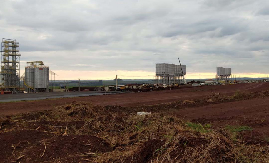 a alienação de dois imóveis do patrimônio público que se encontram desocupados. Um dos imóveis fica em Curitiba, e o outro em Medianeira - Curitiba, 05/05/2022