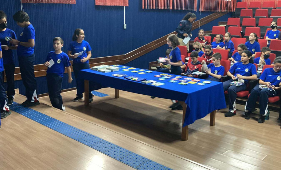 Receita Estadual leva ações de educação fiscal a alunos do Colégio Militar de Curitiba