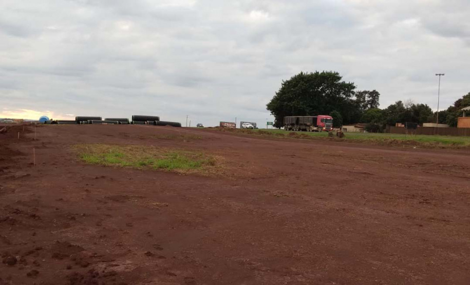 a alienação de dois imóveis do patrimônio público que se encontram desocupados. Um dos imóveis fica em Curitiba, e o outro em Medianeira - Curitiba, 05/05/2022