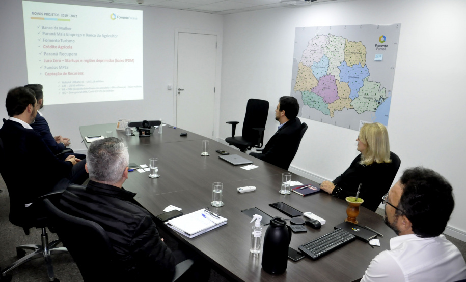 Dirigentes da Fomento Paraná discutem parcerias com nova diretoria da ABDE