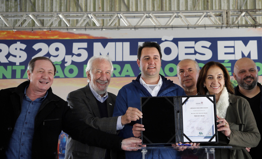 Liberação de 29,5 milhões de reais para obras de pavimentação em São José dos Pinhais