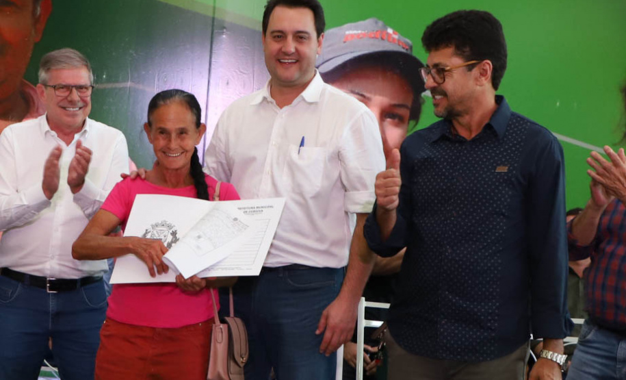 Governador confirma investimentos de R$ 3,3 milhões para ações em Curiúva