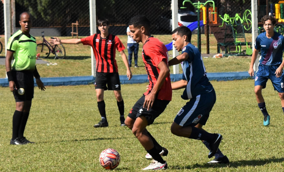 Paraná Bom de Bola começa com mais de 10 mil participantes