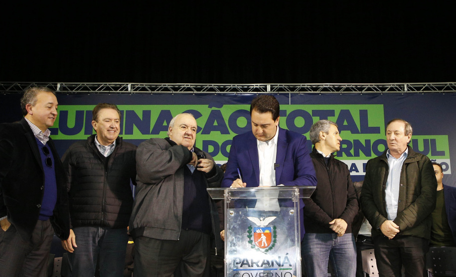 e Iluminação do Contorno Sul