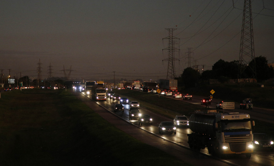 e Iluminação do Contorno Sul