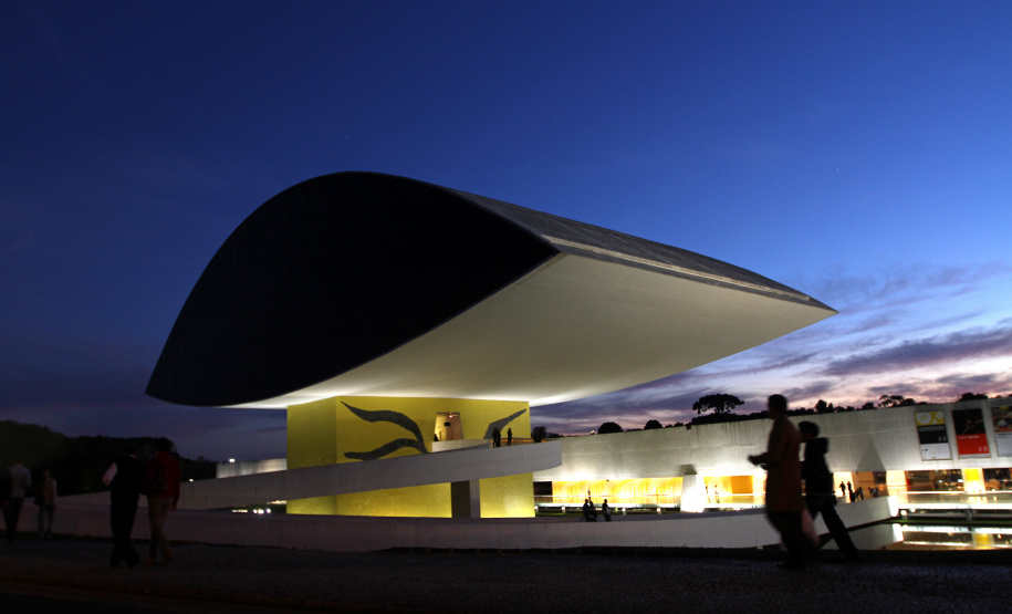 Prorrogado o período para inscrever propostas de exposições no MON