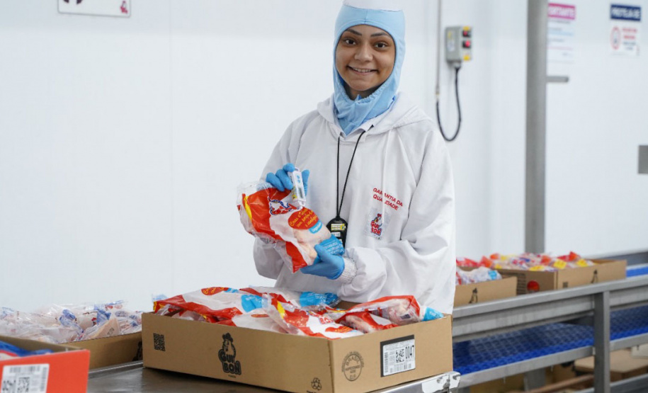 Vice-governador e BRDE assinam R$ 173, 7milhões em contratos no Expoingá -