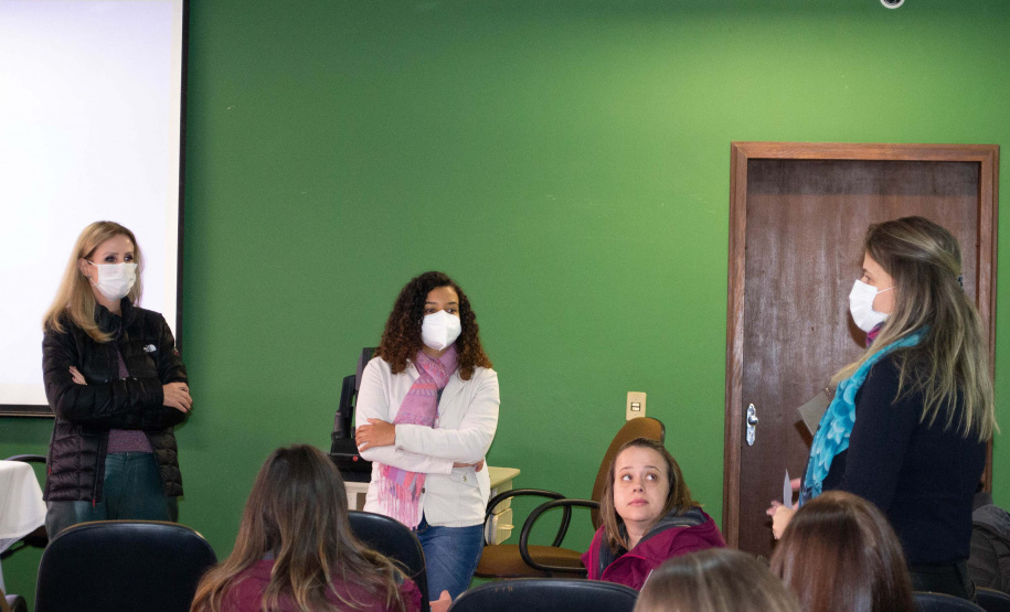 Saúde promove oficina para formação de avaliadores da Iniciativa Hospital Amigo da Criança