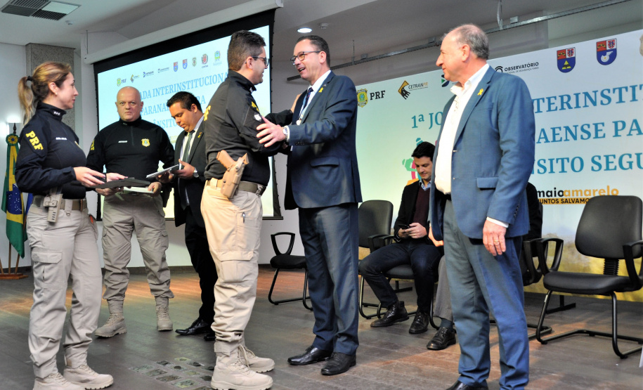 Detran e PRF assinam termo de cooperação para compartilhamento de dados