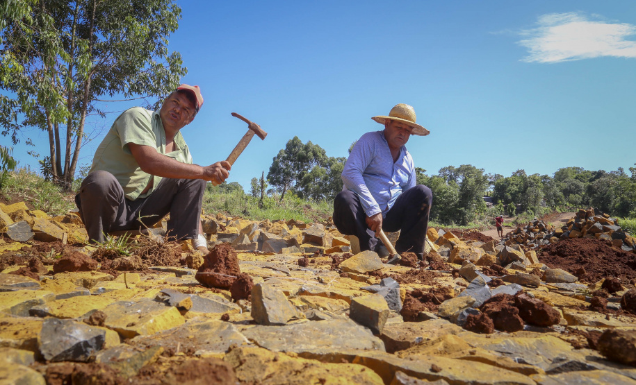 Estado investe R$ 304 milhões na pavimentação de 1.000 quilômetros de estradas rurais em três anos