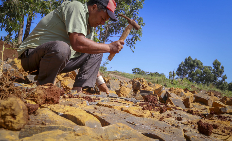 Estado investe R$ 304 milhões na pavimentação de 1.000 quilômetros de estradas rurais em três anos