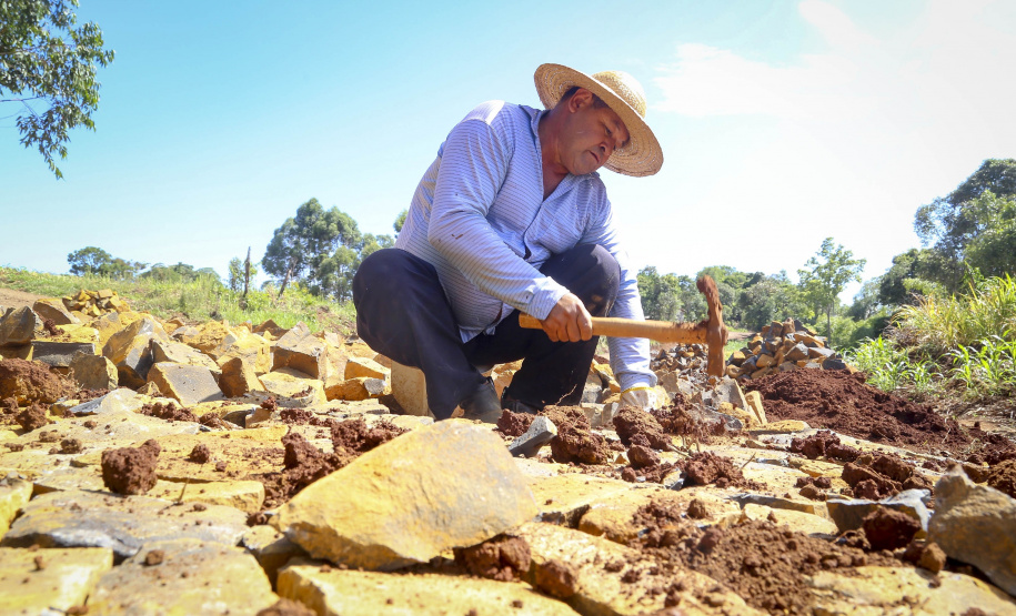 Estado investe R$ 304 milhões na pavimentação de 1.000 quilômetros de estradas rurais em três anos