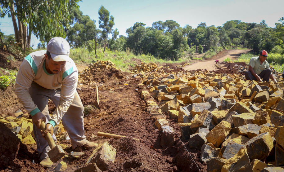 Estado investe R$ 304 milhões na pavimentação de 1.000 quilômetros de estradas rurais em três anos