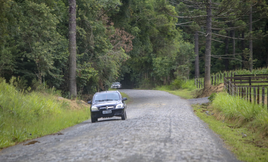Estrada Rural na Comunidade de Ribeirão de Cima, em Teixeira Soares -