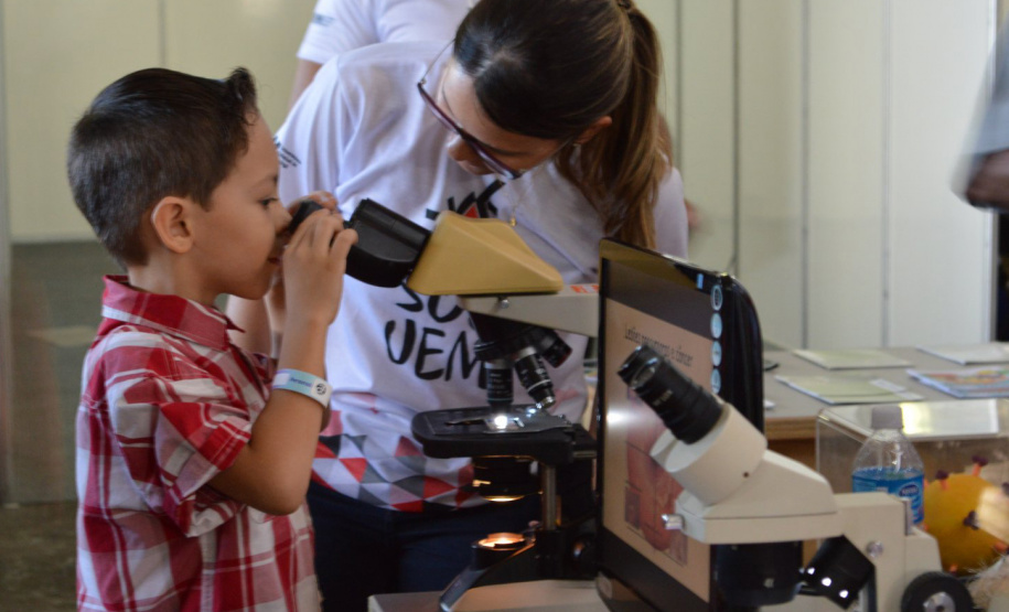 UEM marca presença na Expoingá 2022