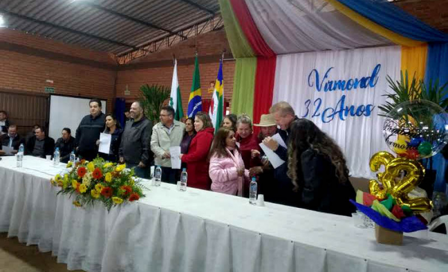 Famílias de Virmond têm casas regularizadas pelo Governo do Estado