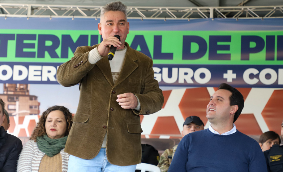 Governador Carlos Massa Ratinho Junior Assina Ordem de Serviço para construção do novo Terminal de Ônibus em Piraquara, na Região Metropolitana de Curitiba. Piraquara, 19/05/2022 - Foto: Ari Dias/AEN