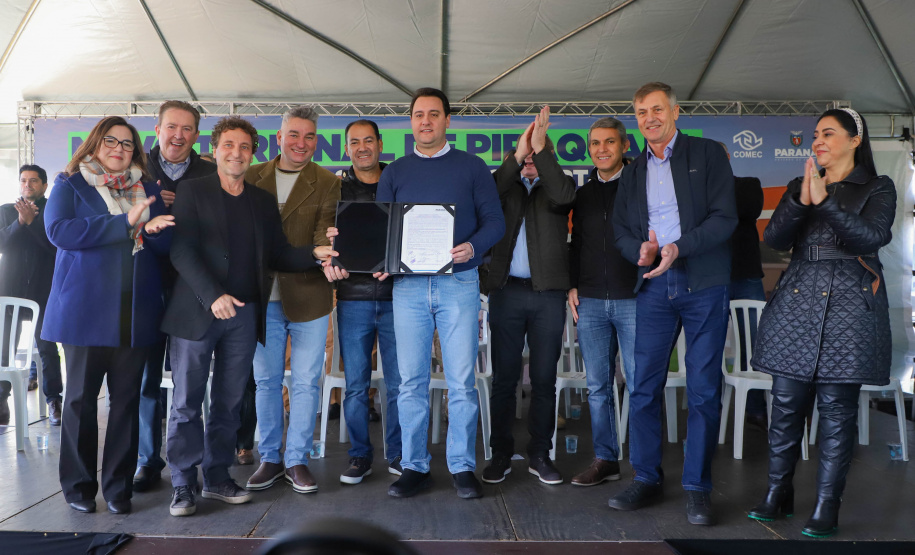 Governador Carlos Massa Ratinho Junior Assina Ordem de Serviço para construção do novo Terminal de Ônibus em Piraquara, na Região Metropolitana de Curitiba. Piraquara, 19/05/2022 - Foto: Ari Dias/AEN