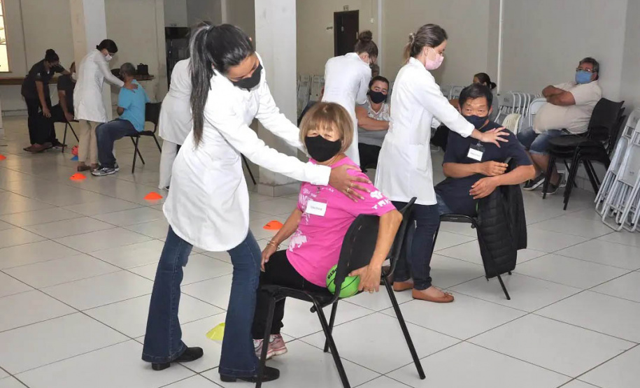 Projeto da UEL oferece reabilitação e melhora a vida de pessoas com Parkinson