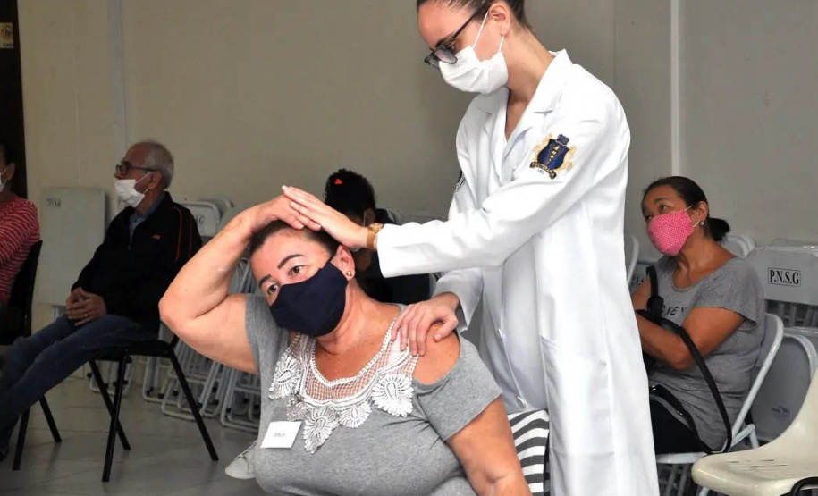 Projeto da UEL oferece reabilitação e melhora a vida de pessoas com Parkinson