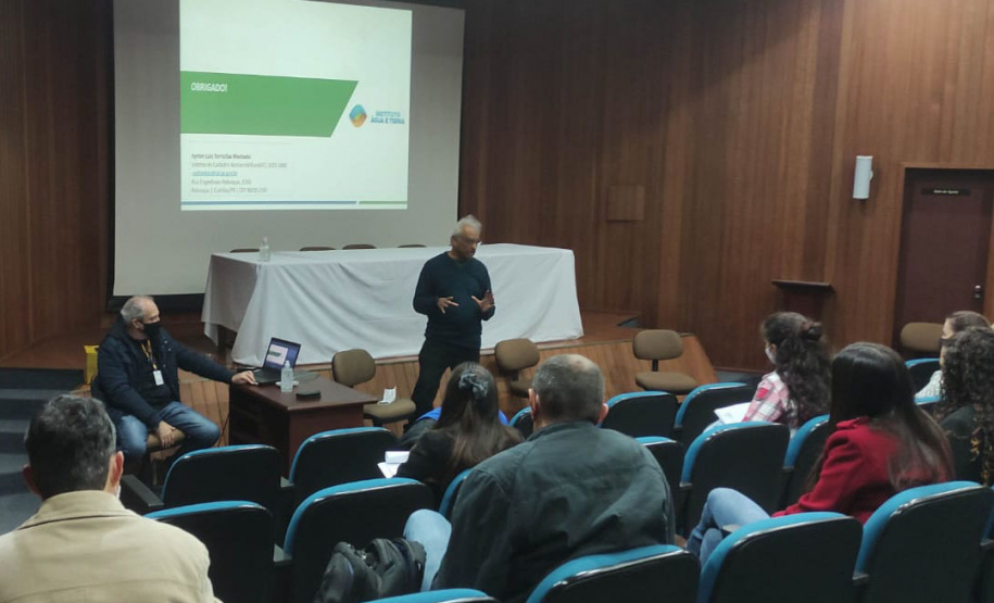 Profissionais do IAT se capacitam para atuar como gerentes oper acio nais do CAR