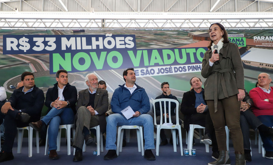 ASSINATURA DA ORDEM DE SERVIÇO DAS OBRAS DO NOVO VIADUTO DE SÃO JOSÉ DOS PINHAIS