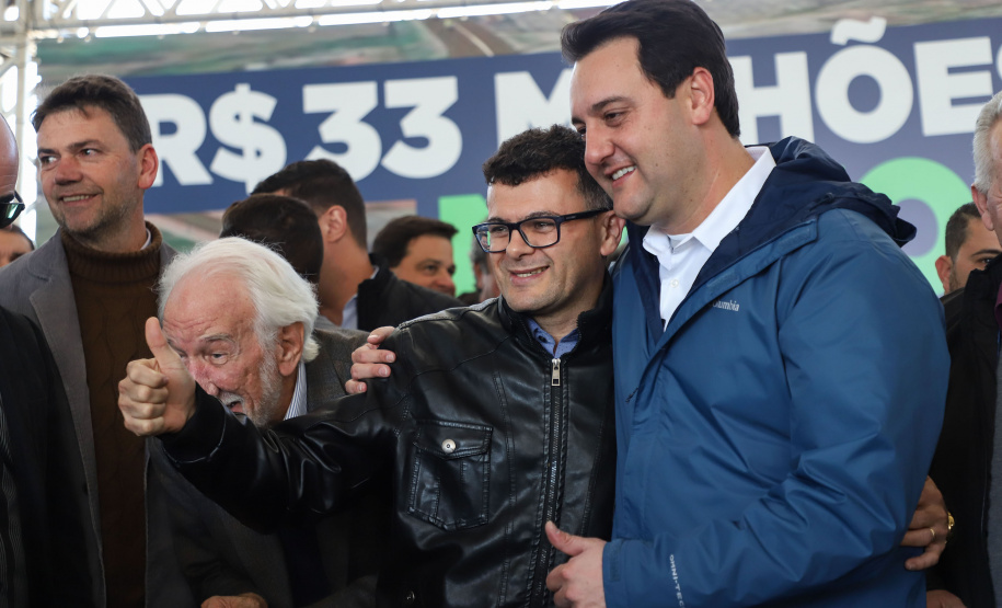 ASSINATURA DA ORDEM DE SERVIÇO DAS OBRAS DO NOVO VIADUTO DE SÃO JOSÉ DOS PINHAIS