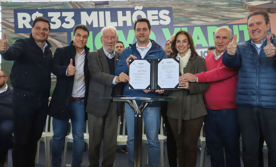 ASSINATURA DA ORDEM DE SERVIÇO DAS OBRAS DO NOVO VIADUTO DE SÃO JOSÉ DOS PINHAIS