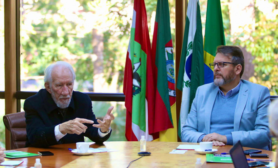 Missão oficial do Uruguai busca investimentos no Paraná