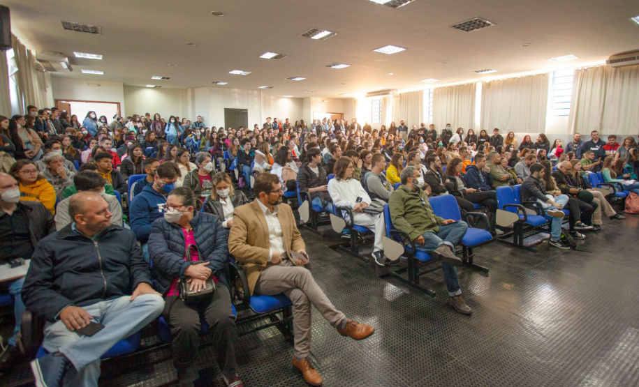 UEPG recebe mais de 1.600 novos alunos para ano letivo de 2022 - Ponta Grossa, 09/05/2022