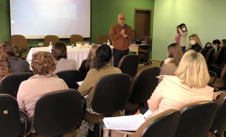 Saúde promove oficina para formação de avaliadores da Iniciativa Hospital Amigo da Criança