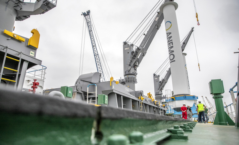 Porto de Paranaguá recebe navio com tecnologia sustentável
