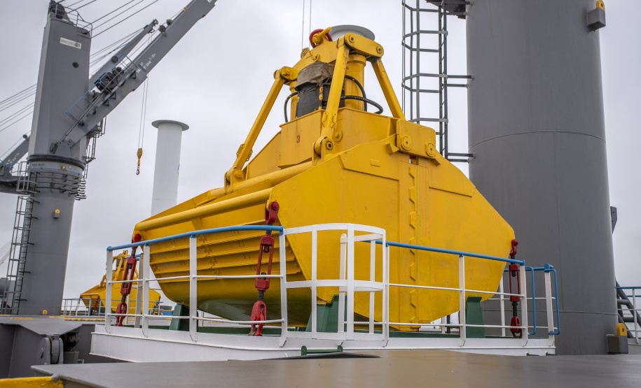 Porto de Paranaguá recebe navio com tecnologia sustentável