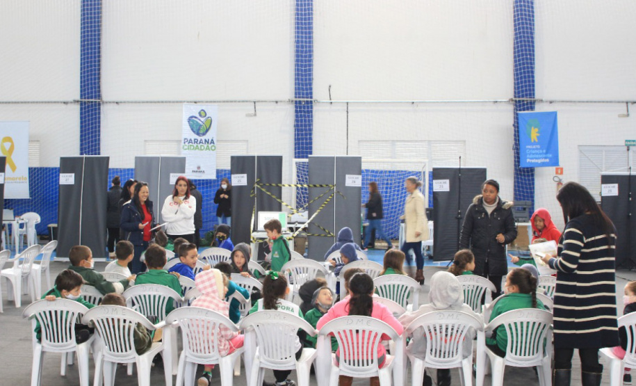 Paraná Cidadão realiza cerca de 6 mil atendimentos em Ivaiporã