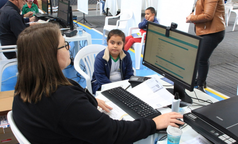 Paraná Cidadão realiza cerca de 6 mil atendimentos em Ivaiporã