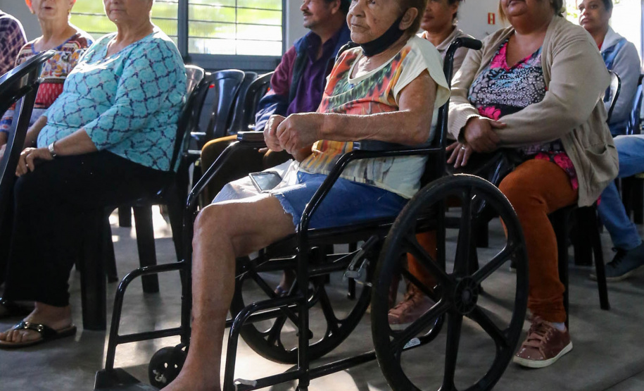 O governador Carlos Massa Ratinho Junior entregou nesta sexta-feira (6), 52 títulos de regularização fundiária para famílias em Moreira Sales, na região Centro-Oeste do Estado.