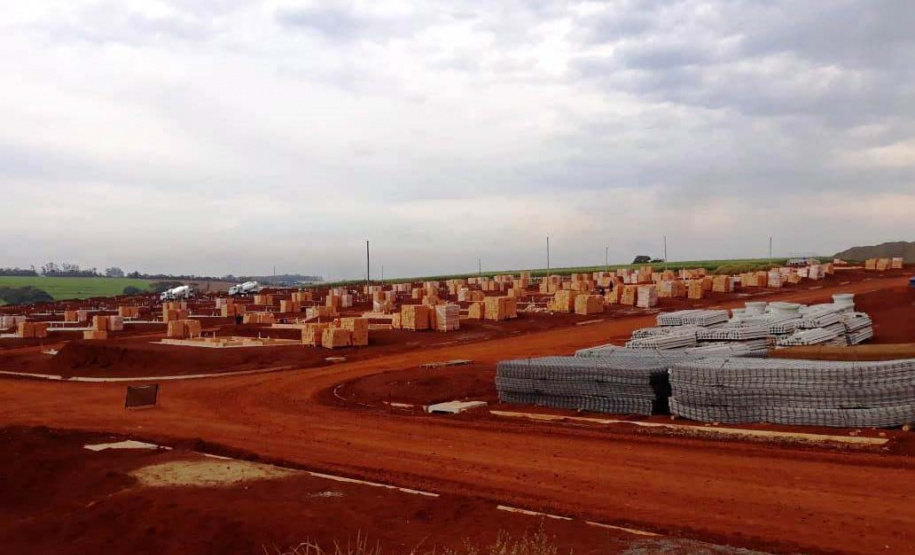 Obras de 75 casas populares do programa Vida Nova avançam em Jandaia do Sul