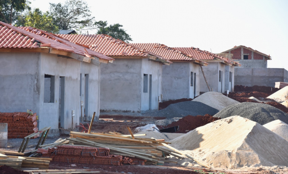 Obras de 75 casas populares do programa Vida Nova avançam em Jandaia do Sul