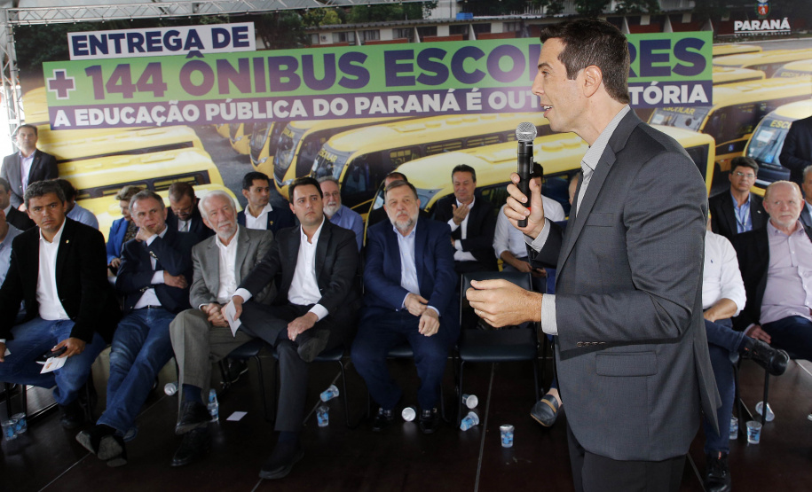ENTREGA DE ÔNIBUS