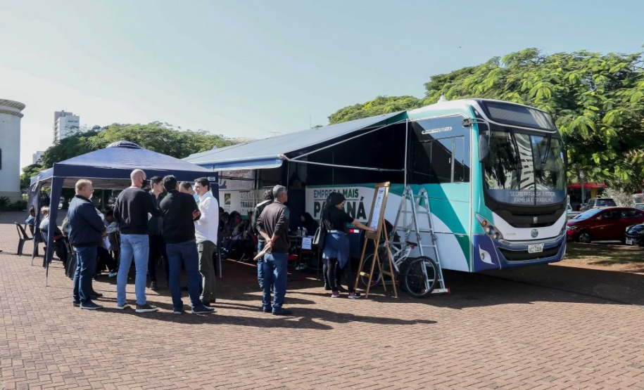 Em uma semana, Estado encaminha 505 trabalhadores para vagas em empresas no Vale do Ivaí