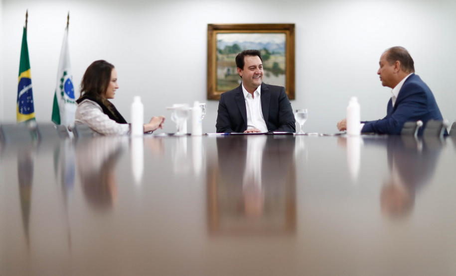 Governador recebe deputados